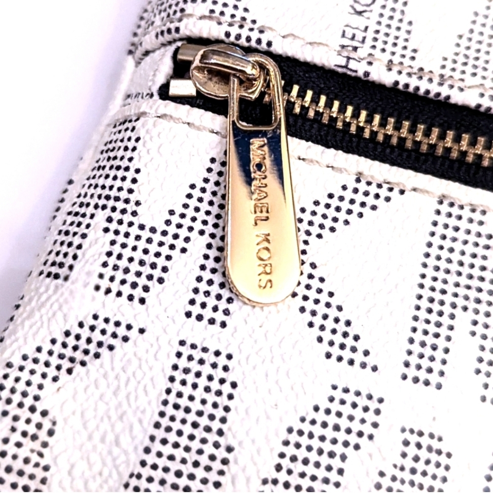 🖤 EUC Michael Kors Large White and Black Logo Wristlet - Picture 3 of 7